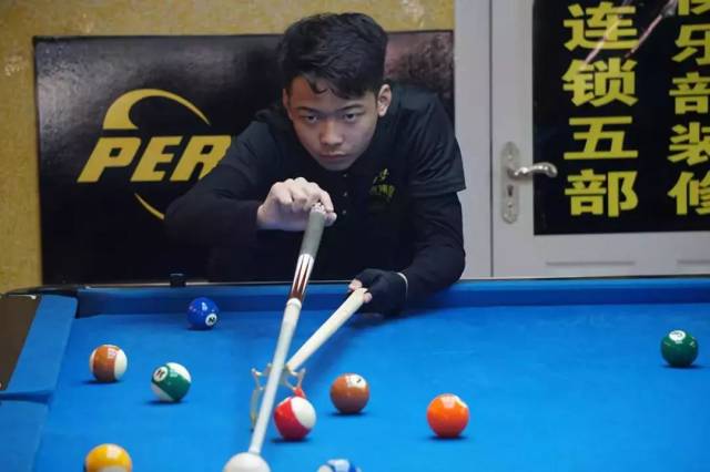 与男子项目 与男子项目